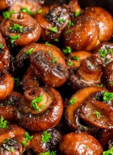 Delicious buttery sauteed mushrooms served in a pan
