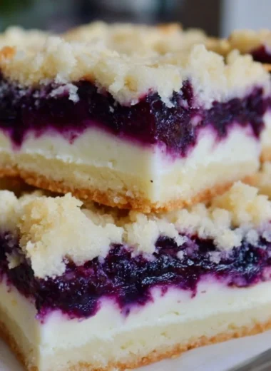 Delicious lemon blueberry shortbread bars topped with fresh blueberries