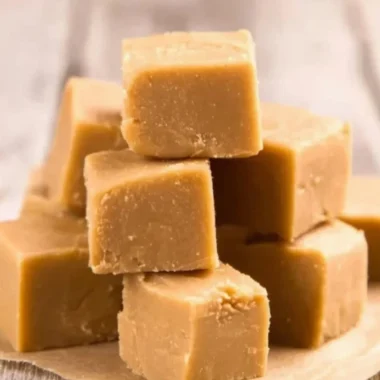 Delicious easy peanut butter fudge on a plate