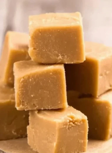 Delicious easy peanut butter fudge on a plate